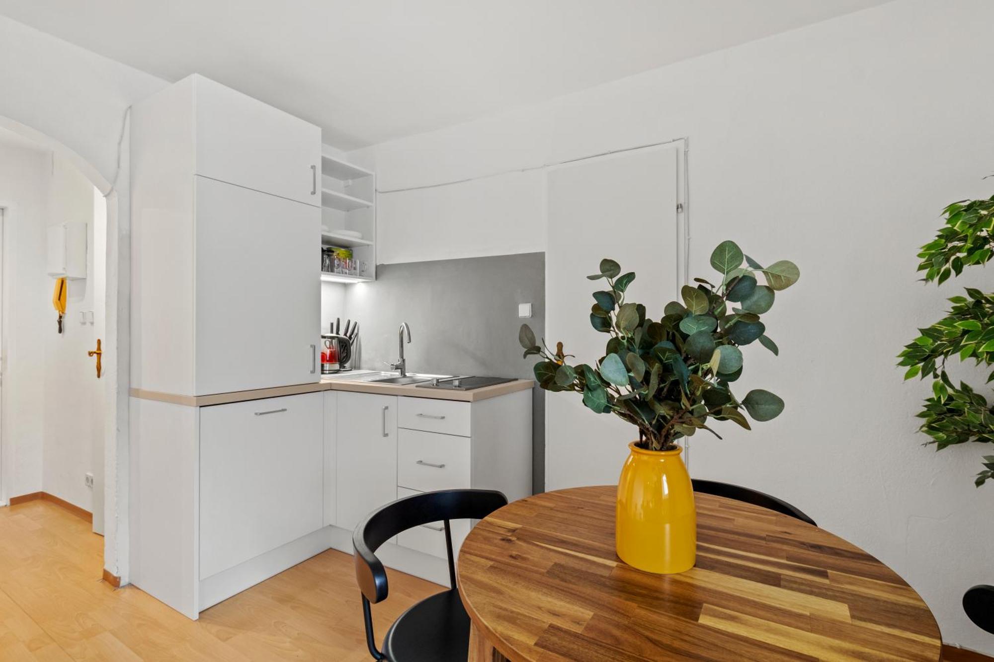 Appartamento Perfect Location, 2 Min To Main Station Vienna Esterno foto