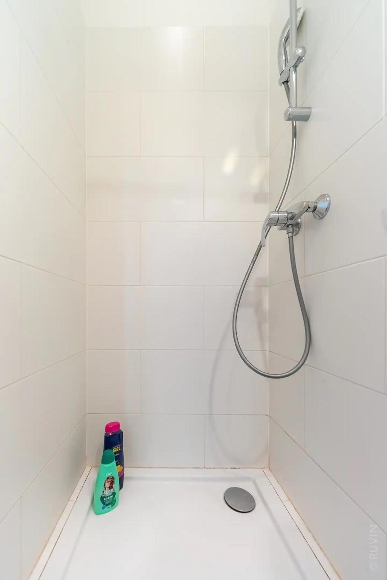 Appartamento Perfect Location, 2 Min To Main Station Vienna Esterno foto